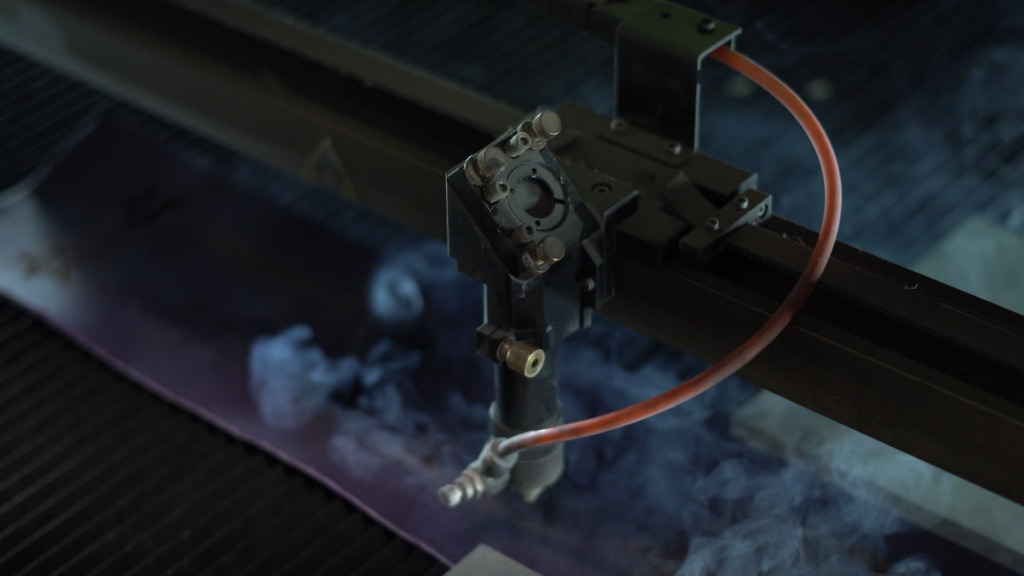 CORTE LASER CABEZAL HUMO
